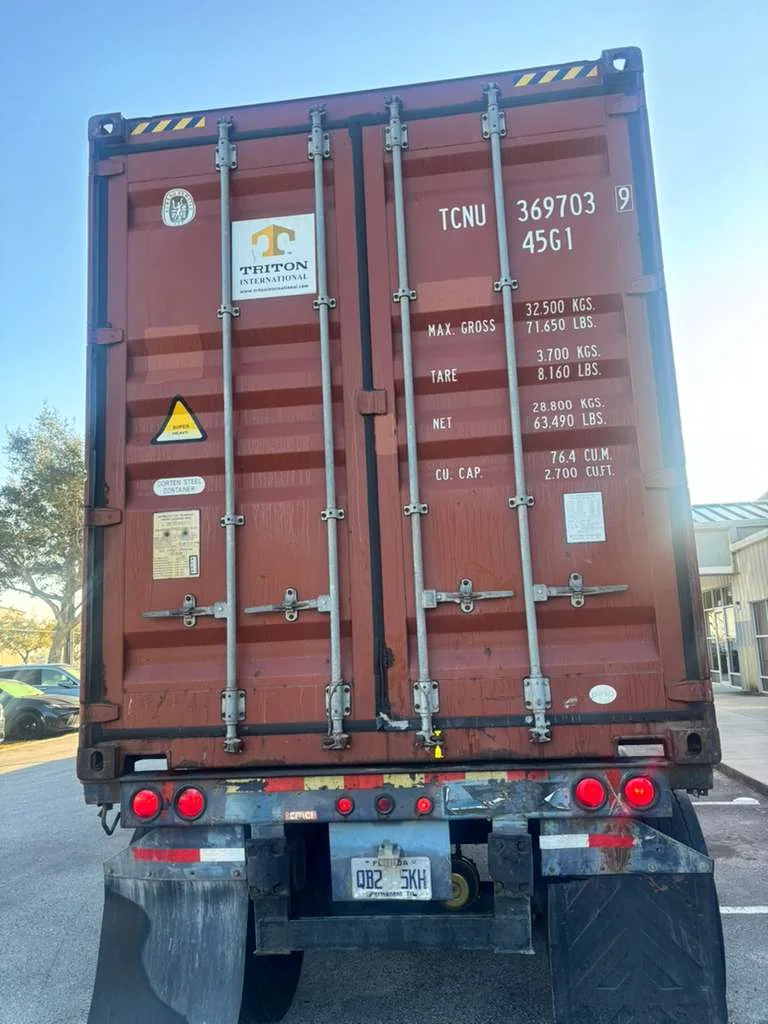 Container doors showing the exterior of the aircraft shipment.